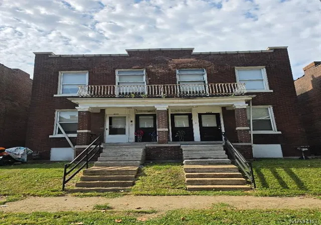 Photo 1 of Townhouse for sale at 4926 Wise Ave, Saint Louis, MO 63110 | MLS# MIS26049407 | Listing updated on 2026-08-22