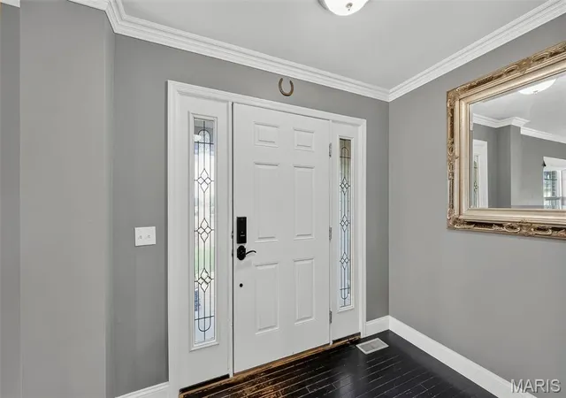 Photo 3 of Single family home for sale at 37 Majestic Lakes Ct, Moscow Mills, MO 63362 | MLS# MIS26049409 | Listing updated on 2026-09-14