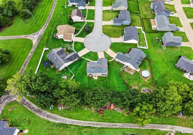 92nd image of 37 Majestic Lakes Ct, Moscow Mills, MO 63362 | MLS# MIS26049409