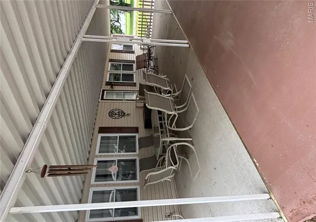 Photo 3 of Manufactured home for sale at 402 Pinckneyville Rd, Marissa, IL 62257 | MLS# MIS26049410 | Listing updated on 2026-08-27