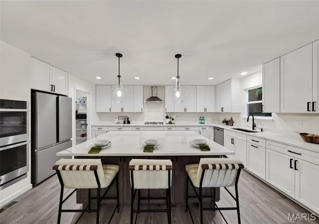Photo 3 of Single family home for sale at 310 Osprey Ct, Lake Saint Louis, MO 63367 | MLS# MIS26049414 | Listing updated on 2026-09-03