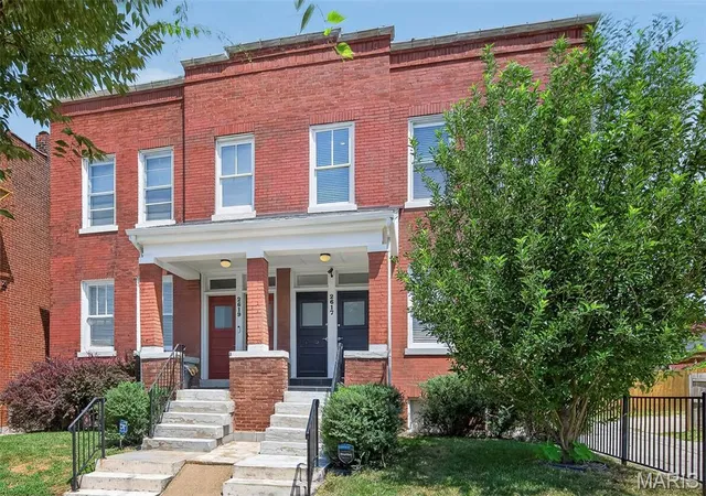 Photo 1 of Townhouse for sale at 2617 Armand Pl, Saint Louis, MO 63104 | MLS# MIS26049418 | Listing updated on 2026-08-17