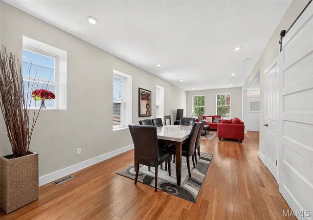 Photo 3 of Townhouse for sale at 2617 Armand Pl, Saint Louis, MO 63104 | MLS# MIS26049418 | Listing updated on 2026-08-17