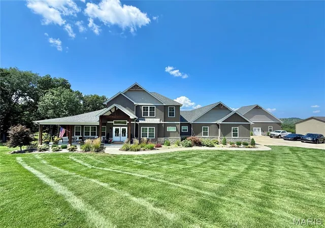 1st image of 3079 Stonebridge Pl, Festus, MO 63028 | MLS# MIS26049430