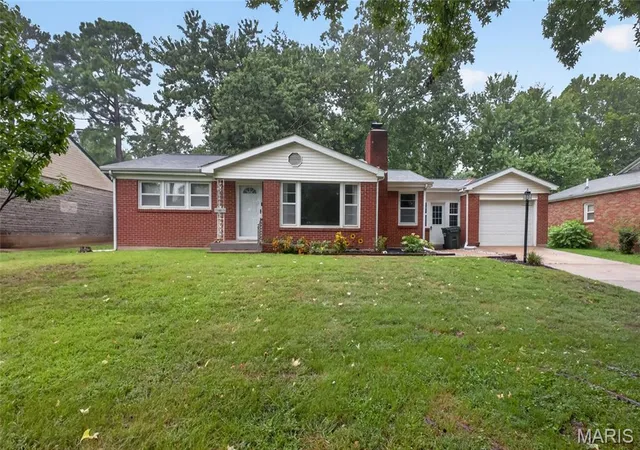 2nd image of 803 Fairgrounds Rd, Rolla, MO 65401 | MLS# MIS26049450