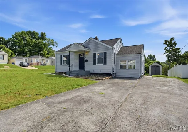 Photo 2 of Single family home for sale at 3166 O Hare Dr, Saint Ann, MO 63074 | MLS# MIS26049469 | Listing updated on 2026-08-30