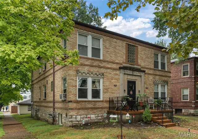 Photo 2 of Sale Pending at 3400 Lawn Ave, Saint Louis, MO 63139 | MLS# MIS26049480 | Listing updated on 2026-09-20