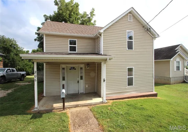 Photo 1 of Single family home for sale at 206 W School St, Bonne Terre, MO 63628 | MLS# MIS26049483 | Listing updated on 2026-09-01
