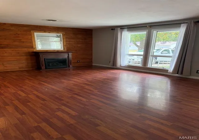 Photo 3 of Single family home for sale at 432 East St, Sullivan, MO 63080 | MLS# MIS26049492 | Listing updated on 2026-09-30