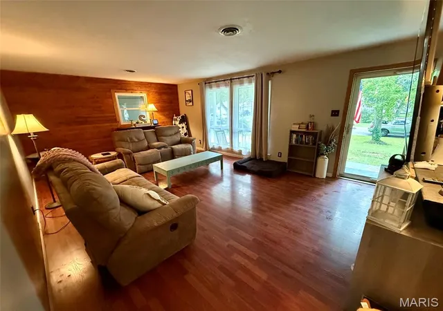image of 432 East St, Sullivan, MO 63080 | MLS# MIS26049492