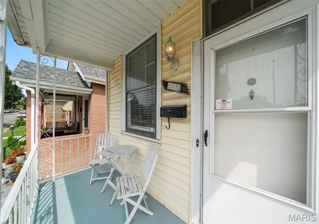 Photo 3 of Sale Pending at 4333 Delor St, Saint Louis, MO 63116 | MLS# MIS26049497 | Listing updated on 2026-09-15