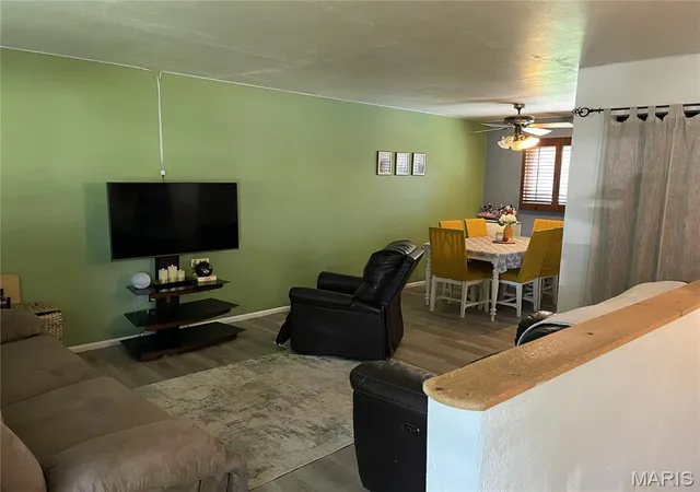 Photo 3 of Single family home for sale at 5905 Dogwood Ln, Godfrey, IL 62035 | MLS# MIS26049498 | Listing updated on 2026-08-17