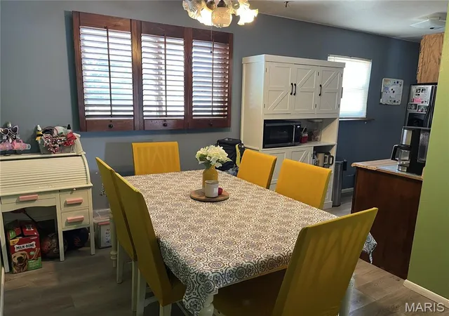 Photo 3 of Single family home for sale at 5905 Dogwood Ln, Godfrey, IL 62035 | MLS# MIS26049498 | Listing updated on 2026-08-17