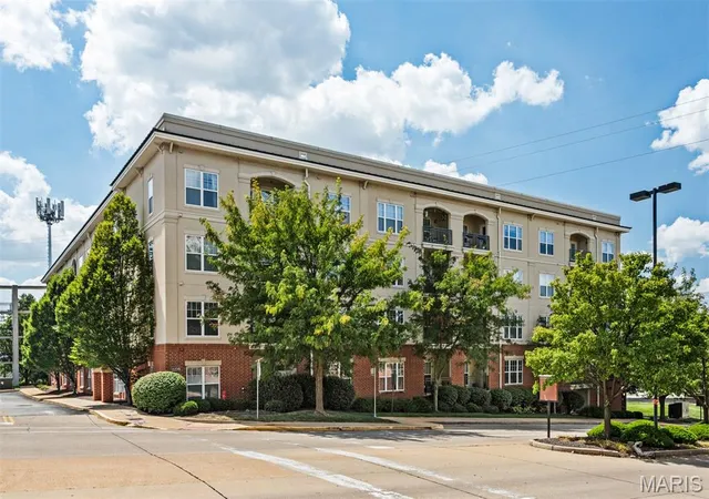Photo 2 of Condo for sale at 1270 Strassner Dr #3414, Saint Louis, MO 63144 | MLS# MIS26049508 | Listing updated on 2026-09-02