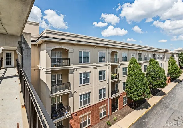 Photo 3 of Condo for sale at 1270 Strassner Dr #3414, Saint Louis, MO 63144 | MLS# MIS26049508 | Listing updated on 2026-09-02