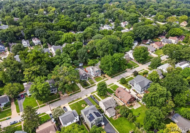 5th image of 438 Greeley Ave, Saint Louis, MO 63119 | MLS# MIS26049522