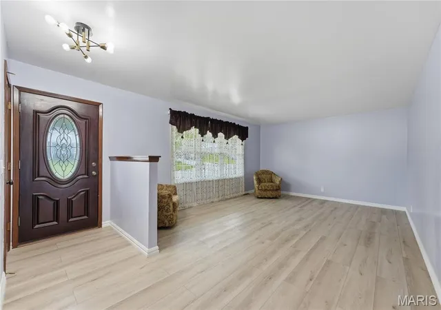 Photo 4 of Single family home for sale at 1613 Tamarack Dr, Saint Charles, MO 63301 | MLS# MIS26049526 | Listing updated on 2026-10-04