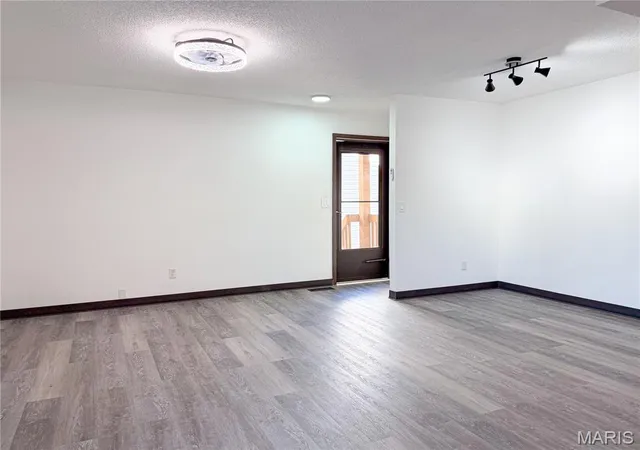 Photo 3 of Condo for sale at 24 Parkridge, Belleville, IL 62226 | MLS# MIS26049541 | Listing updated on 2026-10-08