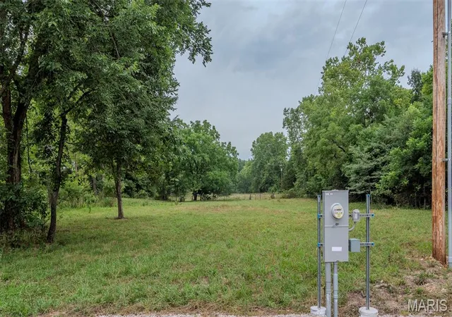 Photo 3 of Sale Pending at 11717 Harmon Rd, Potosi, MO 63664 | MLS# MIS26049568 | Listing updated on 2026-08-10