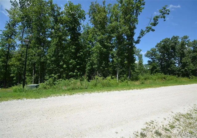 2nd image of 123 Lincoln Ridge Ln, Troy, MO 63379 | MLS# MIS26049577