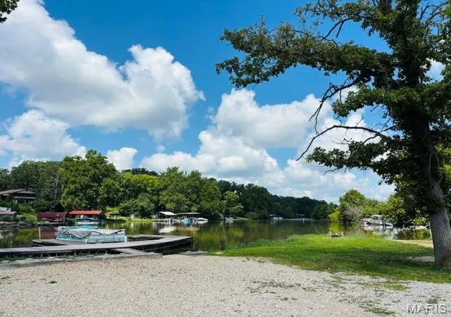 3rd image of 2045 Lakeshore Dr, Cuba, MO 65453 | MLS# MIS26049580