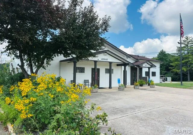 4th image of 2045 Lakeshore Dr, Cuba, MO 65453 | MLS# MIS26049580