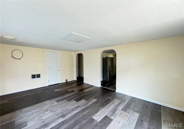 4th image of 406 E Roosevelt St, Salem, MO 65560 | MLS# MIS26049598