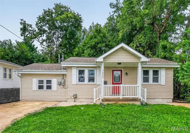 Photo 2 of Single family home for sale at 7030 Canterbury Ave, Saint Louis, MO 63143 | MLS# MIS26049603 | Listing updated on 2026-08-21