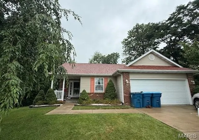 1st image of 210 Baywood Ct, Glen Carbon, IL 62034 | MLS# MIS26049606