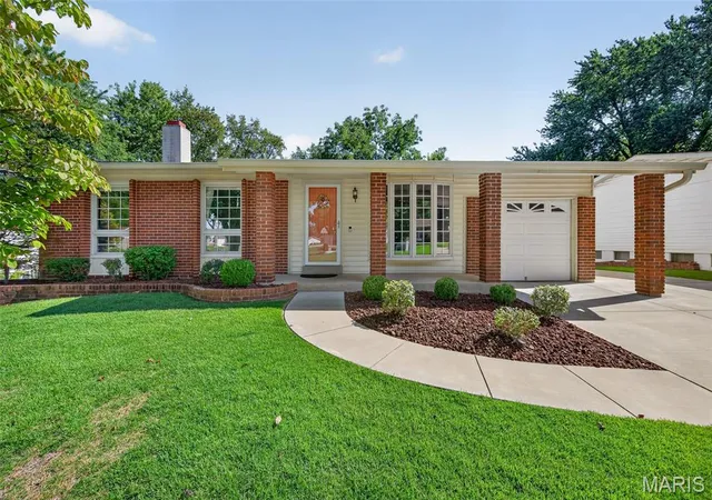 4th image of 2229 La Cuesta Dr, Florissant, MO 63031 | MLS# MIS26049643