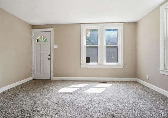 Photo 3 of Sale Pending at 8149 Allen Ave, Saint Louis, MO 63114 | MLS# MIS26049648 | Listing updated on 2026-09-05
