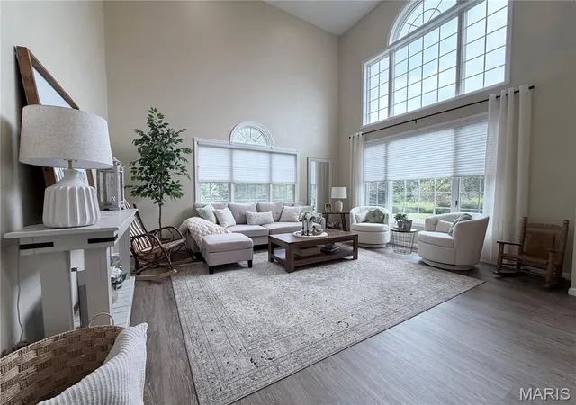 Photo 3 of Sale Pending at 335 Jubaka Dr, Fairview Heights, IL 62208 | MLS# MIS26049651 | Listing updated on 2026-09-29