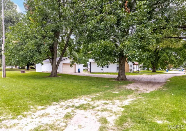 22nd image of 213 Lombardy Dr, East Prairie, MO 63845 | MLS# MIS26049663