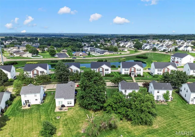 Photo 4 of Sale Pending at 669 Homerun Dr, O Fallon, MO 63366 | MLS# MIS26049669 | Listing updated on 2026-08-26