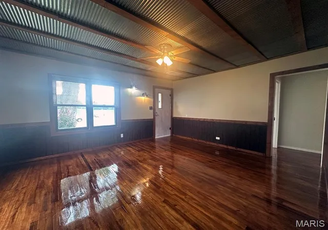 Photo 3 of Single family home for sale at 711 N Prairie St, Bloomfield, MO 63825 | MLS# MIS26049676 | Listing updated on 2026-08-28