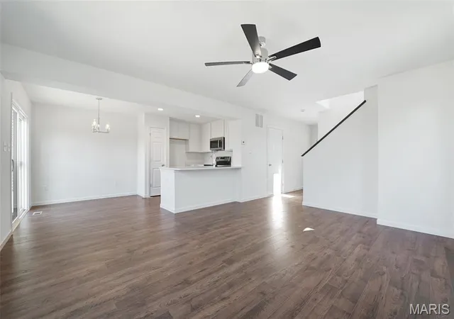 Photo 3 of Single family home for sale at 375 Olympic Dr, Gray Summit, MO 63069 | MLS# MIS26049691 | Listing updated on 2026-10-02