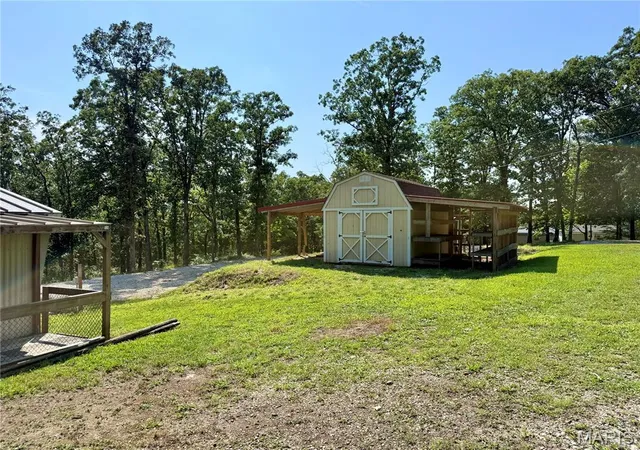 3rd image of 4600 Victoria Woods Ct, De Soto, MO 63020 | MLS# MIS26049697
