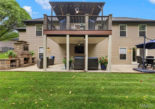 Photo 2 of Sale Pending at 132 Miranda Ct, Wentzville, MO 63385 | MLS# MIS26049699 | Listing updated on 2026-08-11