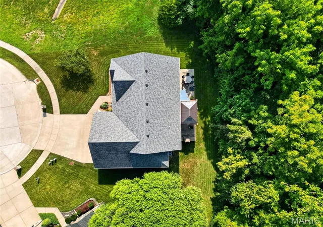 Photo 3 of Sale Pending at 132 Miranda Ct, Wentzville, MO 63385 | MLS# MIS26049699 | Listing updated on 2026-08-11