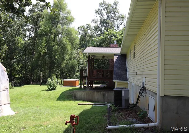 Photo 4 of Single family home for sale at 11697 John Emling Rd, Bismarck, MO 63624 | MLS# MIS26049724 | Listing updated on 2026-10-07