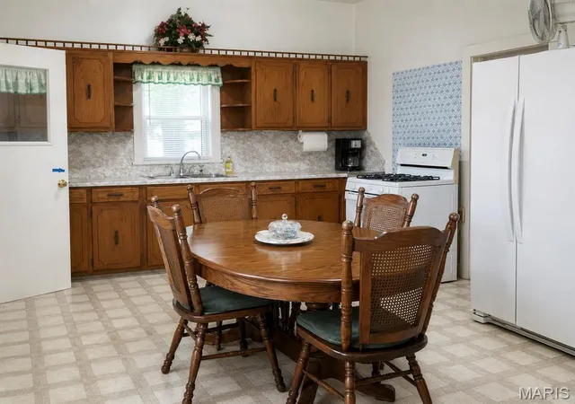 Photo 4 of Single family home for sale at 504 Sarff Ave, Gideon, MO 63848 | MLS# MIS26049728 | Listing updated on 2026-08-12