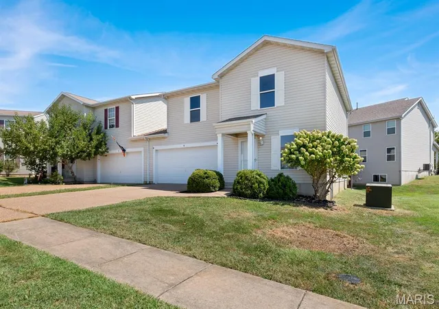 Photo 25 of Single family home for sale at 14 Bridgeton Ct, Wentzville, MO 63385 | MLS# MIS26049730 | Listing updated on 2026-09-07