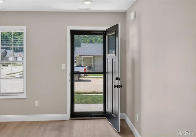 Photo 3 of Sale Pending at 5176 Caney Fork St, Jackson, MO 63755 | MLS# MIS26049732 | Listing updated on 2026-09-29