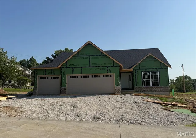 Photo 1 of Single family home for sale at 2218 Principia Dr, Maryland Heights, MO 63043 | MLS# MIS26049743 | Listing updated on 2026-08-07