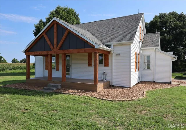 2nd image of 6554 N Hwy 61, Perryville, MO 63775 | MLS# MIS26049746