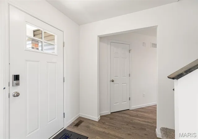 Photo 2 of Single family home for sale at 406 Yellow Rose Ct, Wentzville, MO 63385 | MLS# MIS26049747 | Listing updated on 2026-10-02