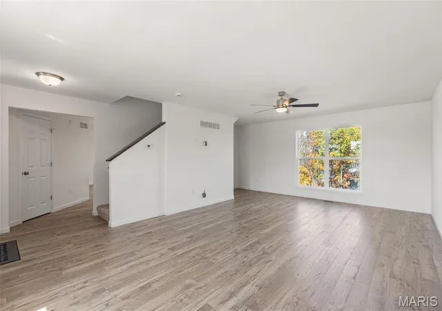 Photo 3 of Single family home for sale at 406 Yellow Rose Ct, Wentzville, MO 63385 | MLS# MIS26049747 | Listing updated on 2026-10-02