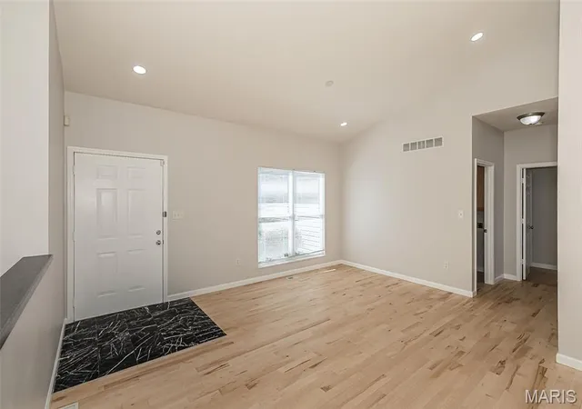 Photo 31 of Single family home for sale at 865 Bellerive Manor Dr, Saint Louis, MO 63141 | MLS# MIS26049752 | Listing updated on 2026-10-06