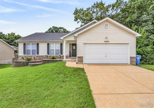 3rd image of 10299 Micah Ln, Hillsboro, MO 63050 | MLS# MIS26049761