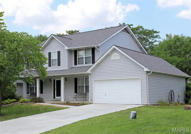 Photo 1 of Sale Pending at 16 Staunton Wy, O Fallon, MO 63368 | MLS# MIS26049771 | Listing updated on 2026-08-31